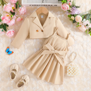 Bébé fille tenue 6