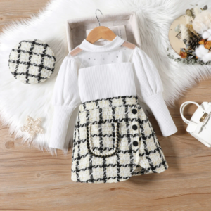 Bébé fille tenue 3